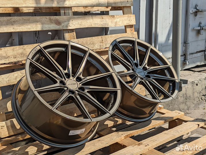 Диски оригинал Arceo R19 на Ford Mustang Stinger