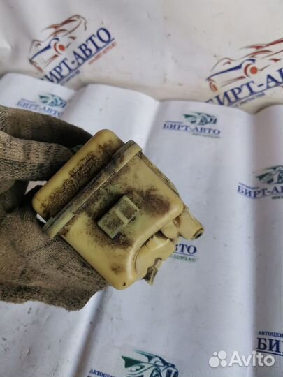 Бачок гур Volkswagen Touareg 08 BAR 4.2