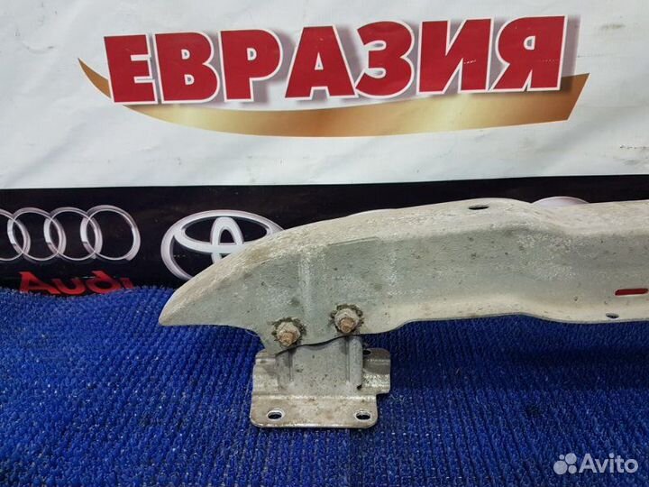 Усилитель бампера задний Opel Vectra