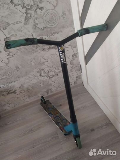 Самокат трюковой