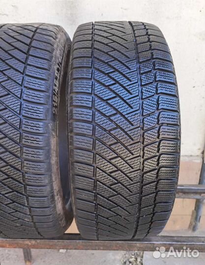 Continental ContiVikingContact 6 215/45 R17 99T