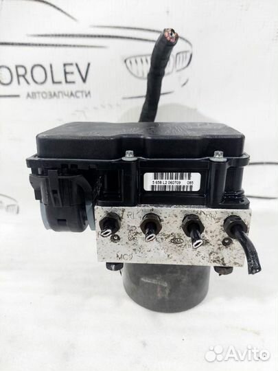 Блок ABS (насос) Ceed 2007-2012 Kia Ceed