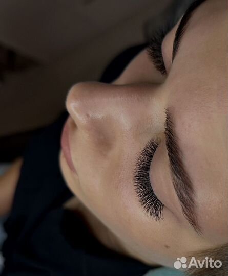 Наращивание ресниц/коррекция бровей