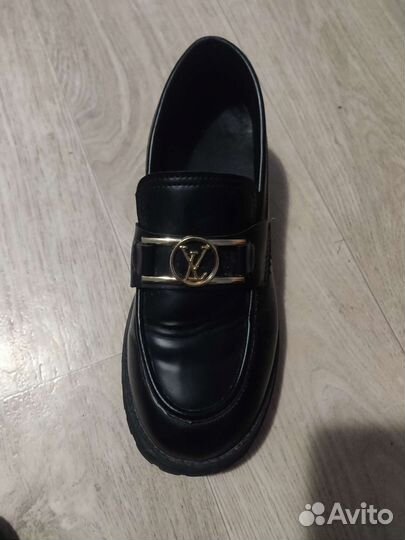 Обувь женская 39 размер