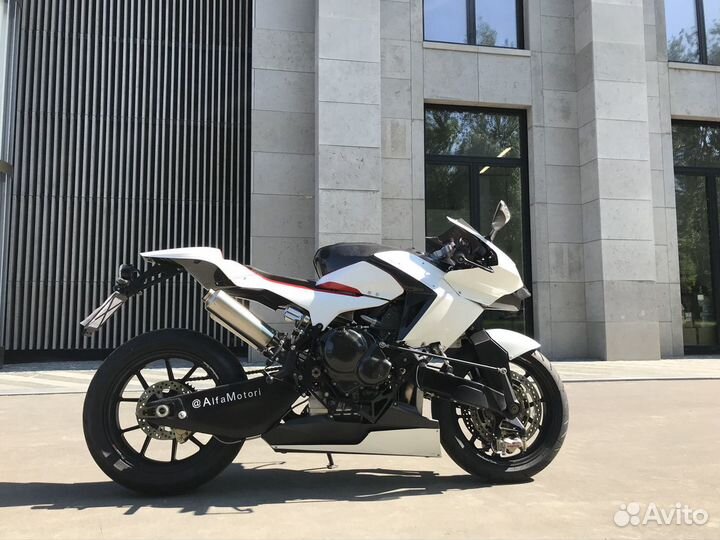 Vyrus 986 m2 мотоцикл