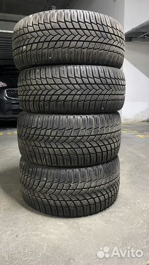 Lassa Snoways 4 245/40 R19 и 275/35 R19 98V