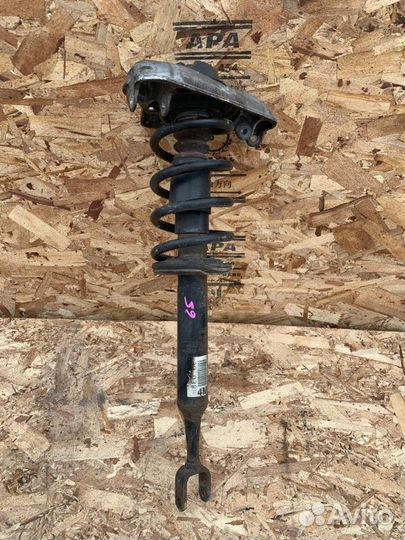 Стойка подвески передняя левая Audi A4 B7 2.0 BWE