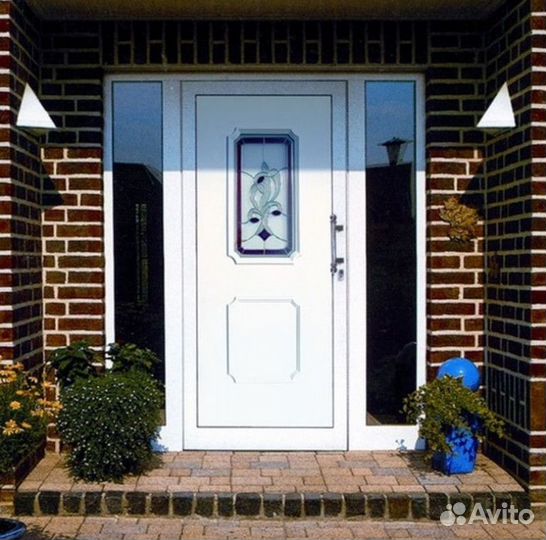 Пластиковые двери с монтажом. Входная группа