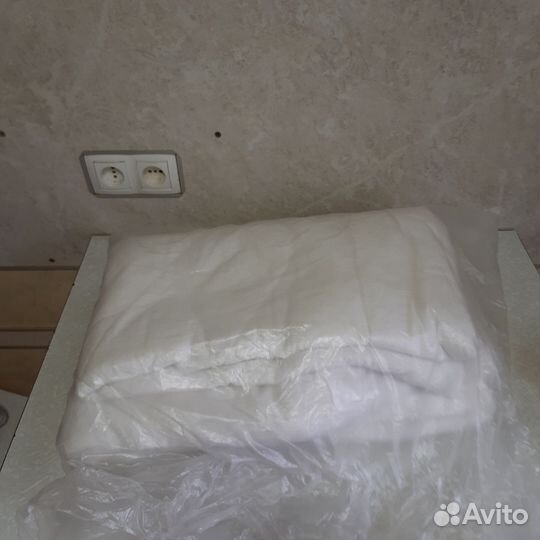 Одело всесезонное новое размер 110 на 140