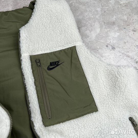 Новая двусторонняя жилетка Nike Club+ Men's Revers