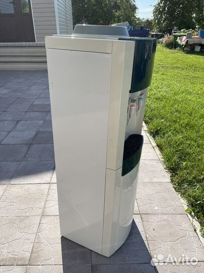 Кулер для воды