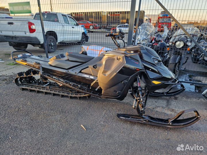 SKI-DOO summit X expert 850 E-TEC turbo R 154