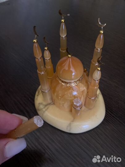 Статуэтка из селенита