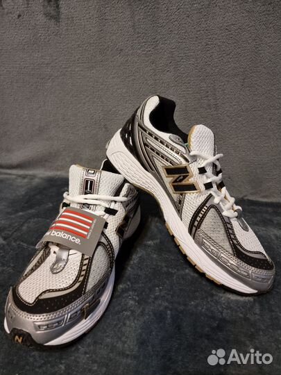 Кроссовки мужские