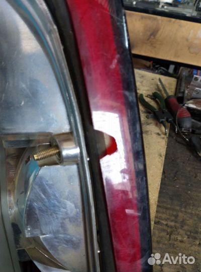 Фонарь мерседес 202. Седан, правый