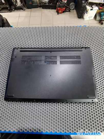 Ноутбук lenovo 82TT V15 G3