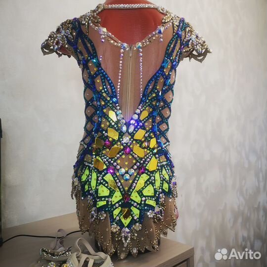 Купальник для художественной гимнастики