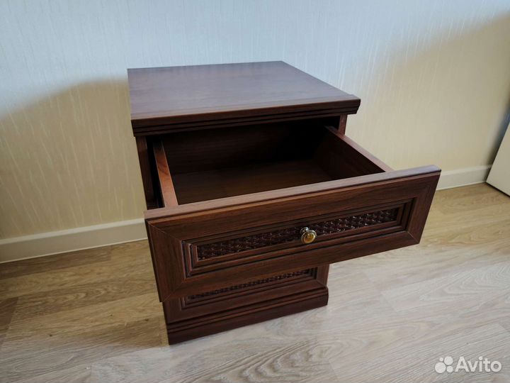 Тумба прикроватная Новая Лазурит Артемида орех