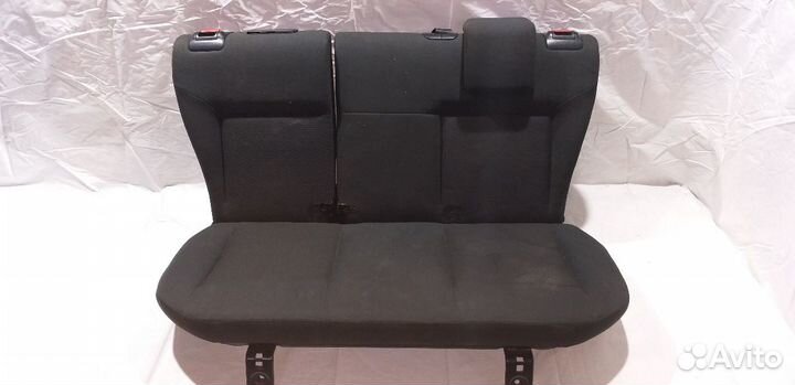 Заднее сиденье Ford Fiesta