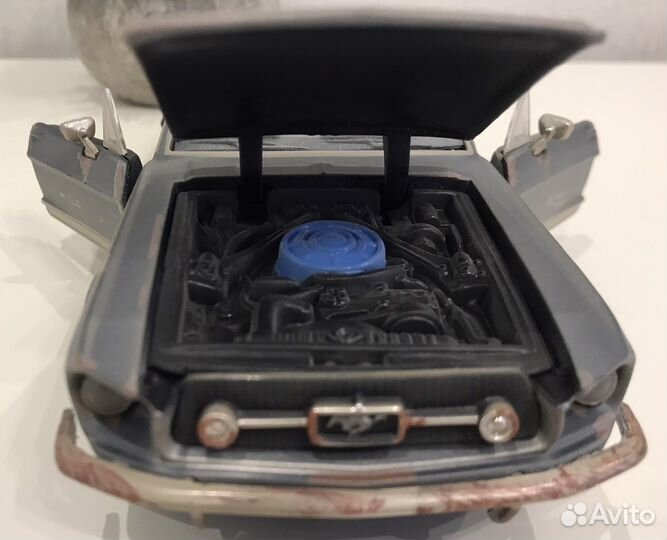 Модель автомобиля 1 24