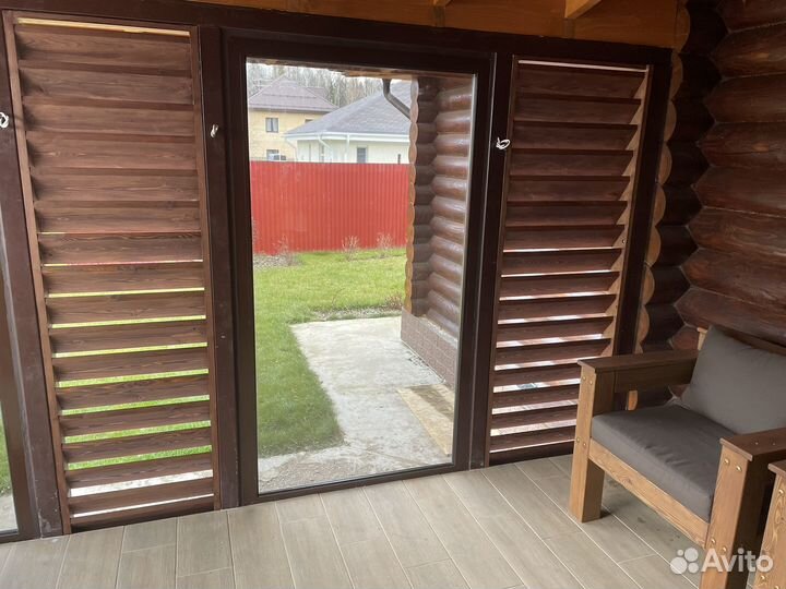 Жалюзи горизонтальные деревянные