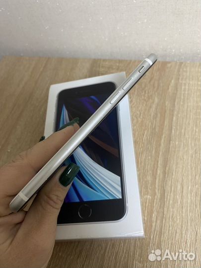 iPhone SE (2020), 256 ГБ