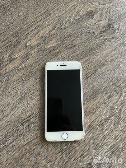 Телефон iPhone 7