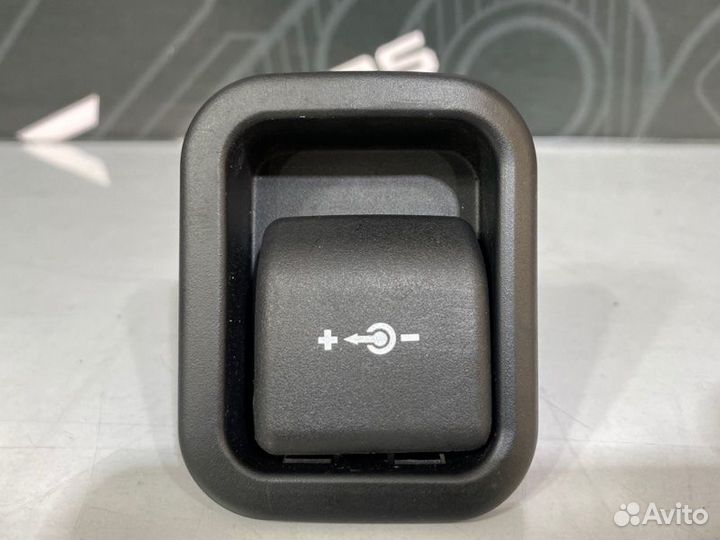 Розетка прикуривателя Bmw 325I E46 M54B25 2001