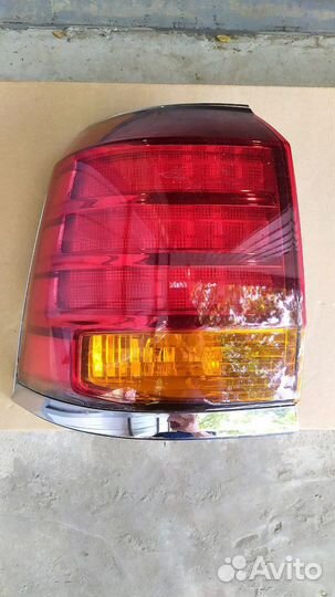Фонарь задний на крыло Lexus LX570 2007-2011