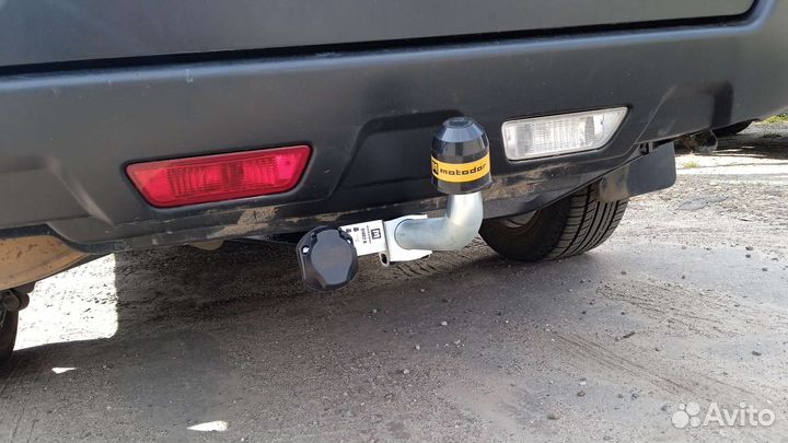 Фаркоп с оцинкованным шаром на Nissan X-Trail T31