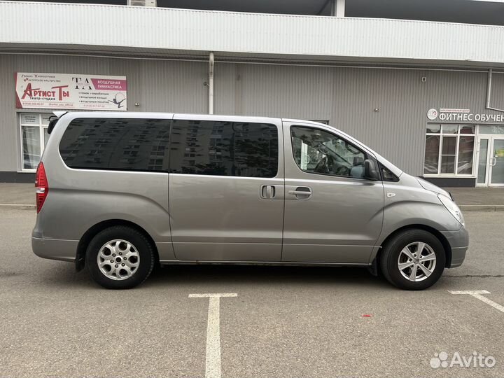 Hyundai Grand Starex 2.5 AT, 2011, 355 000 км