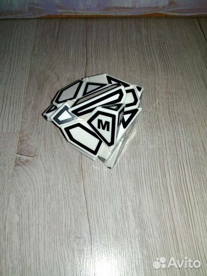 Куб призрак