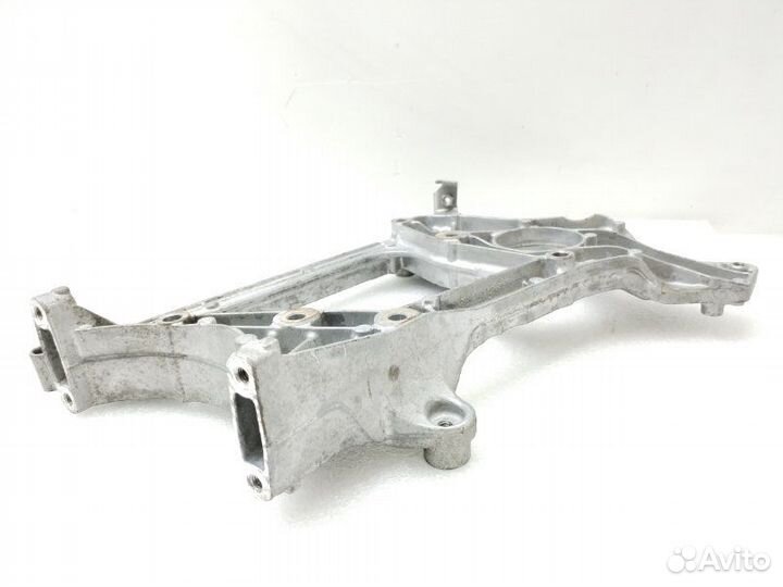 Кронштейн генератора Mercedes-Benz Gle-Class W166