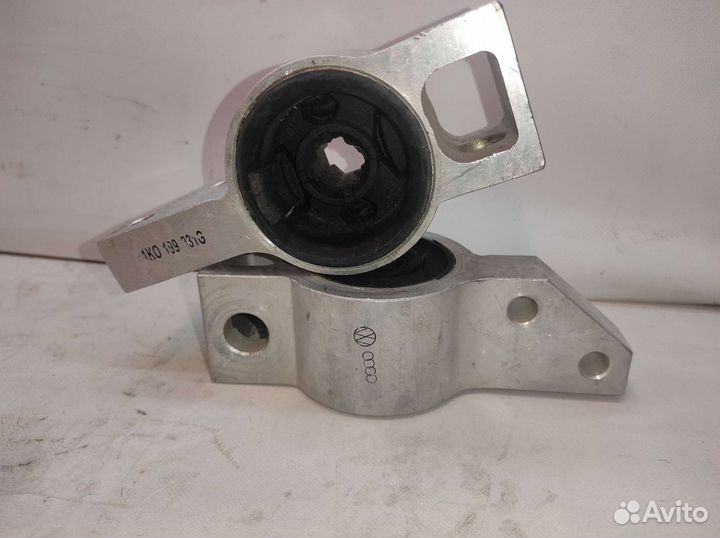 Сайлентблок переднего рычага A3/Octavia II/Golf