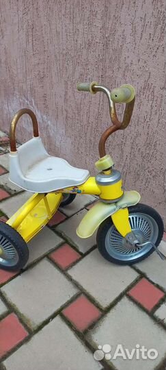 Детский трёхколёсный велосипед