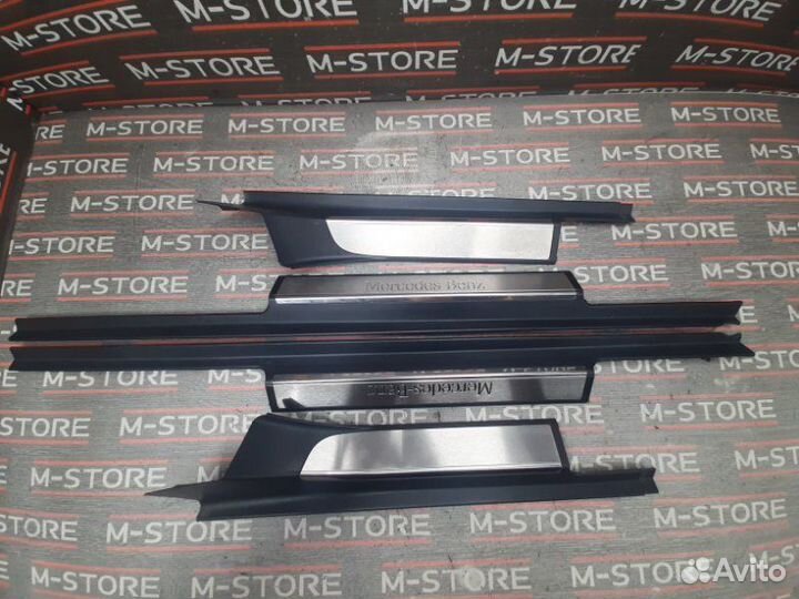 Накладка на порог салона Mercedes-Benz S-Class