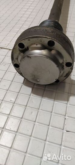 Полуось задняя Volkswagen Touareg