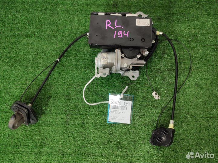 Доводчик Двери задний левый Mazda Premacy cwffw