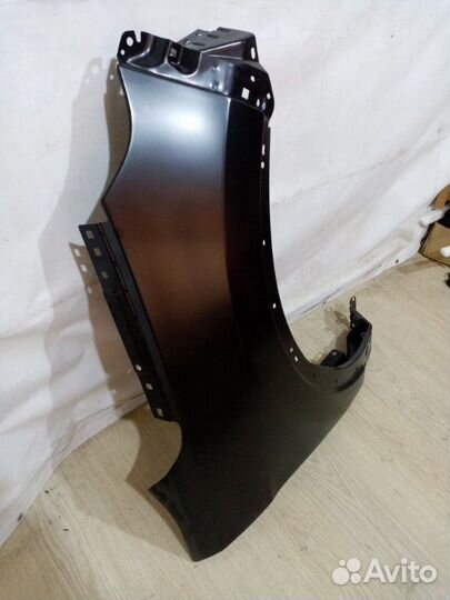 Крыло правое переднее правое Ford Explorer 5 U502