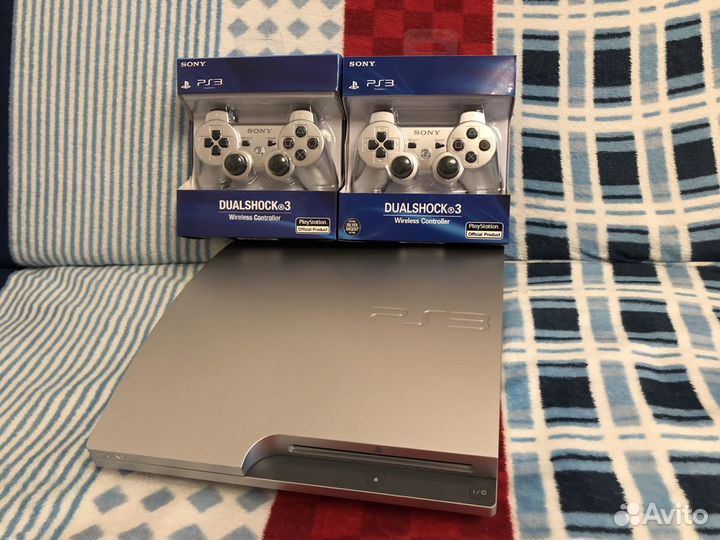 Sony PS3 Slim Silver 500 Gb + 90 игр и 2 джойстика