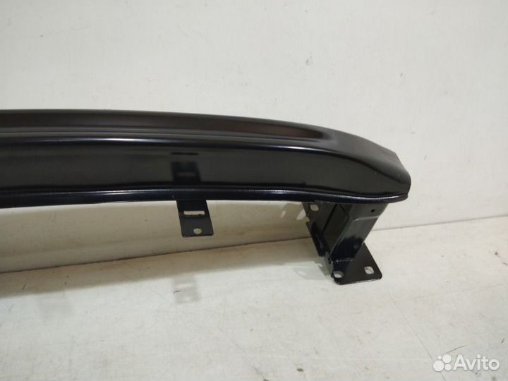 Усилитель бампера передний Volkswagen Polo 5