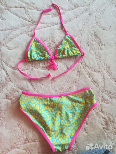 Яркий купальник р 152