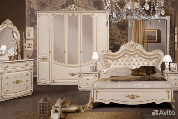 Спальный гарнитур новый