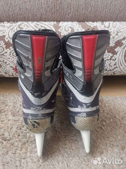 Хоккейные коньки bauer