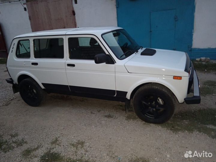 LADA 4x4 (Нива) 1.7 МТ, 2016, 112 000 км