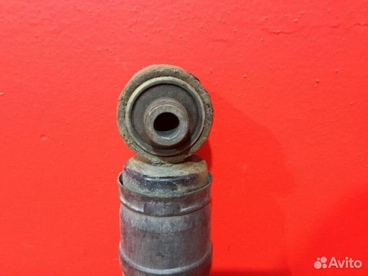 Амортизатор задний Opel Meriva B A14XER (LDD) 1.4