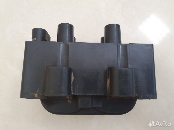 Катушка зажигания Renault Symbol LB K7M 710 2002