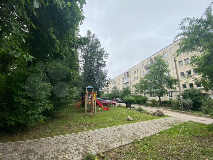 2-к. квартира, 51 м², 1/5 эт.