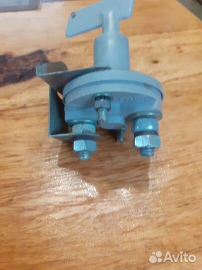 Выключатель массы 12 в