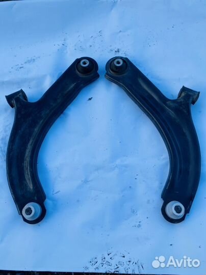 Рычаги Nissan Note б/у